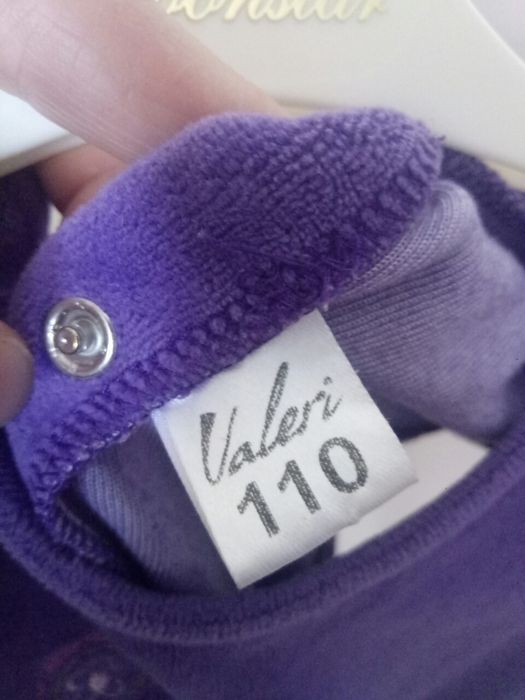 Плаття велюрові на дівчинку