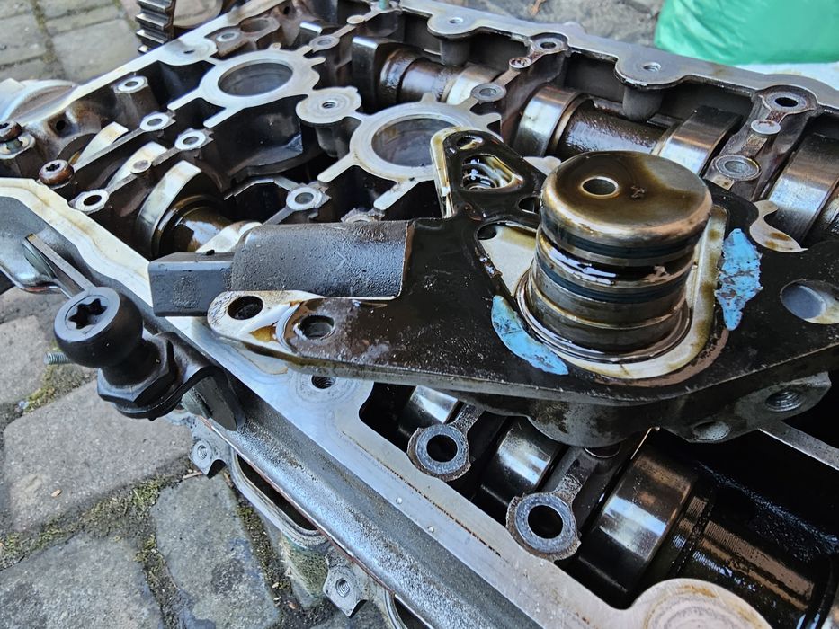 Audi a4 b6/b7 głowica 2.0 Alt posiadam też  przepustnice 2.0alt
