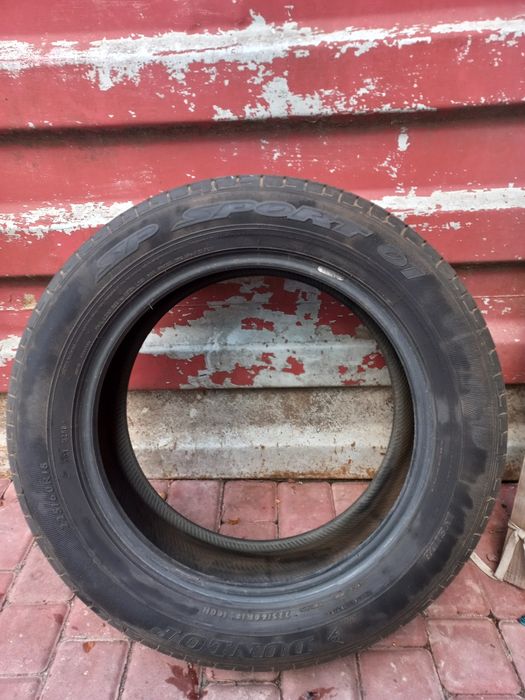 Продам покрышку  данлоп