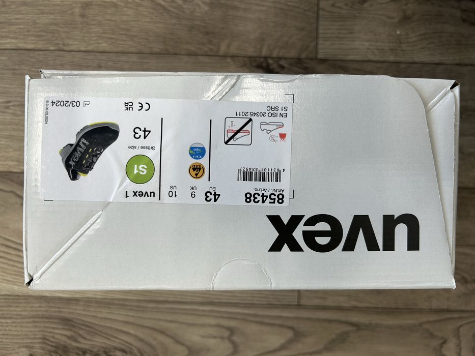 Buty ochronne Uvex 8543.8 S1 SRC rozmiar 43
