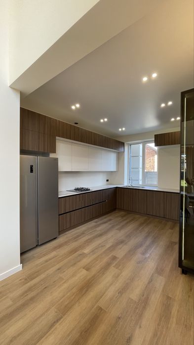 Продаж!Розкішний будинок в с.Крихівці