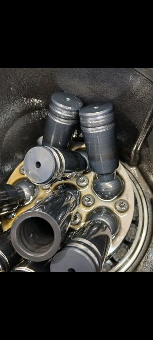 Naprawa pomp i silników hydraulicznych