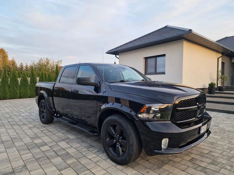 RAM 1500 5.7 HEMi 399KM