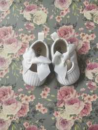 Nowe buty buciki baletki chrzest