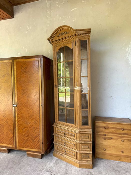 Zestaw meble różne - szafa, komoda, witryna, szafki