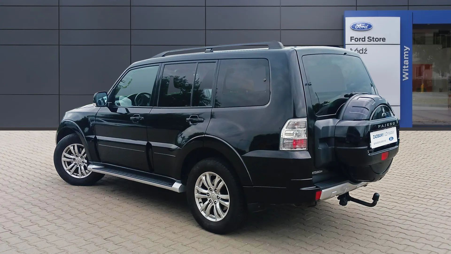 Mitsubishi Pajero Salon PL I wł. FV23% 3,5t na haku 7 os.