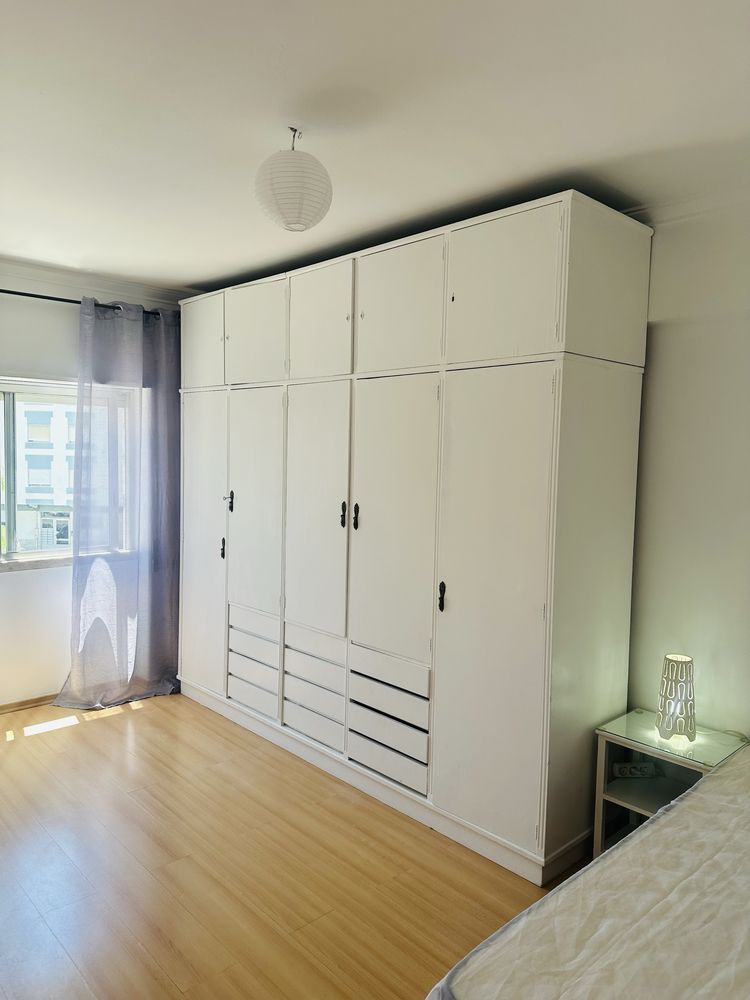 Quarto em corroios casal