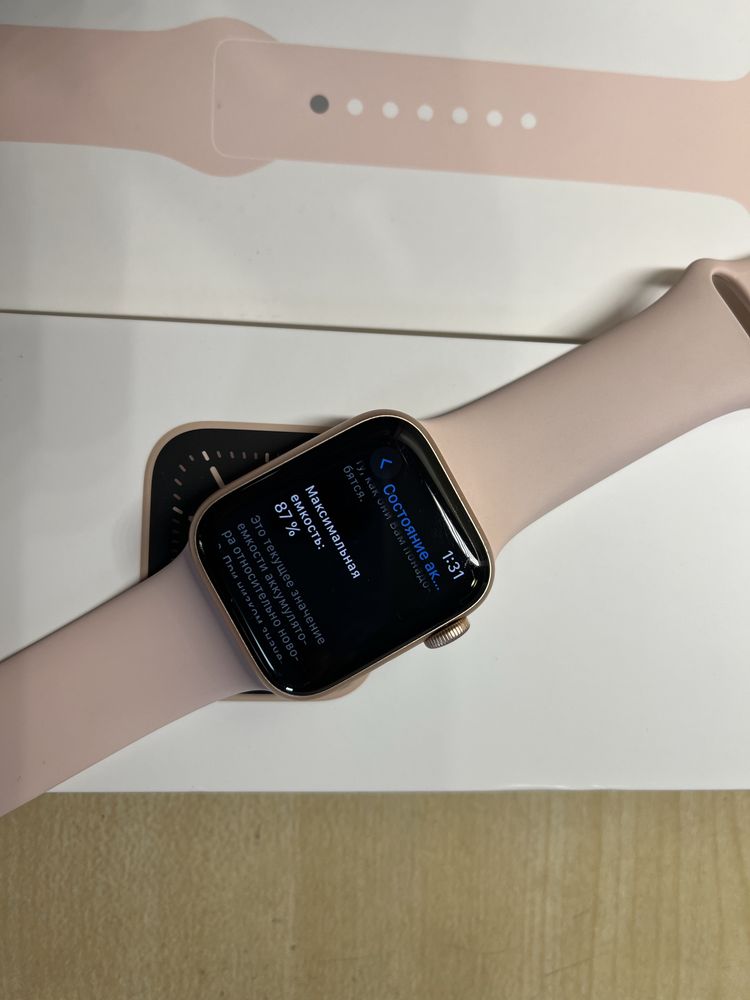 Продам Apple Watch 6 40mm