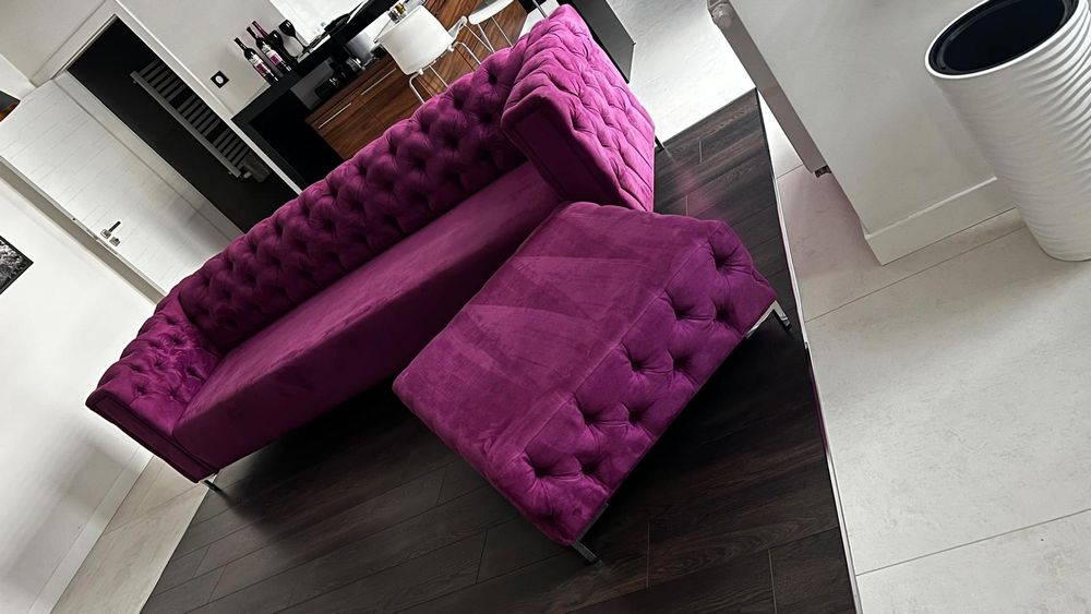 Pikowana Kanapa z Pufa