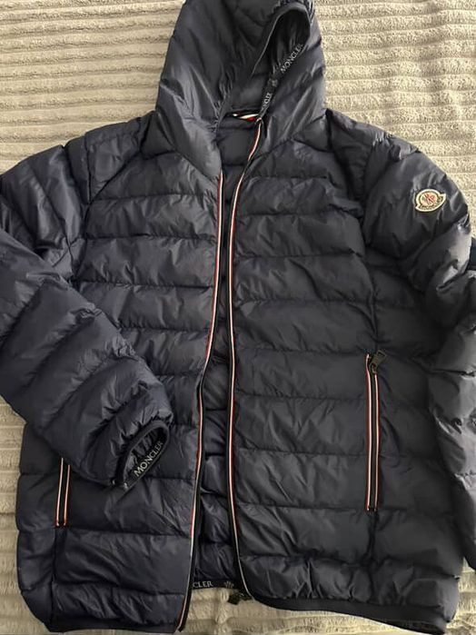 Kurtka Moncler wiosenno‑jesienna