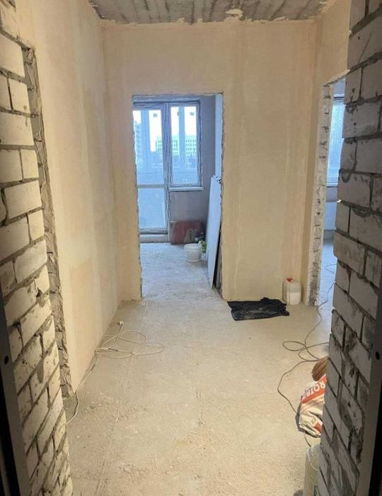 ЖК Радужный, Продам 1 ком квартиру пл 40м2, этаж 4/9ти! Начат ремонт!A