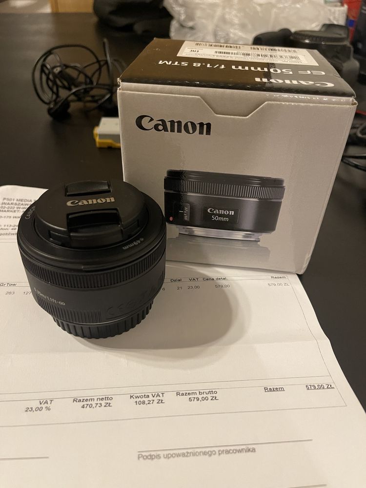 Aparat Canon DS126191 z nowym obiektywem