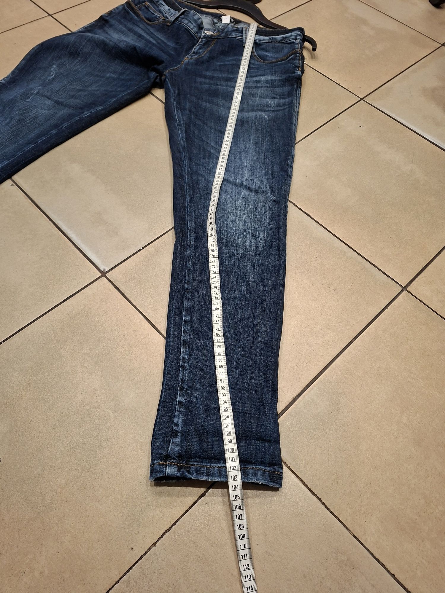 Spodnie jeansowe M/L stan bardzo dobry wymiary na zdjęciach