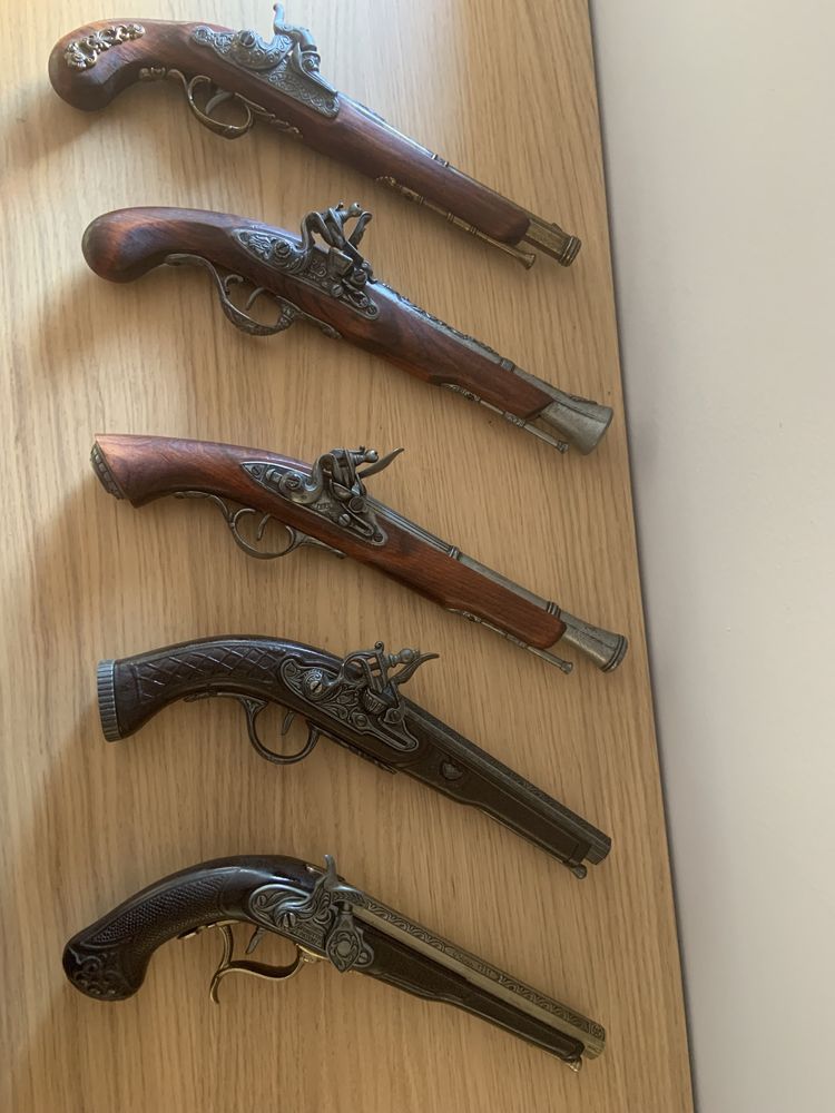Pistolas decorativas