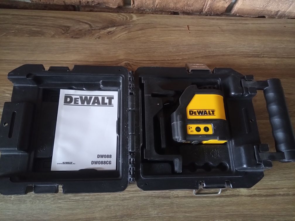 Laser DeWalt DW088 CG, zielony,