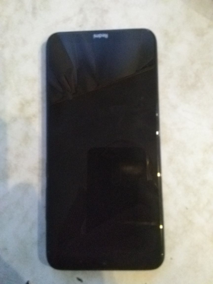 Xiaomi redmi 8 blue, 4/64. Під відновлення або запчастини.