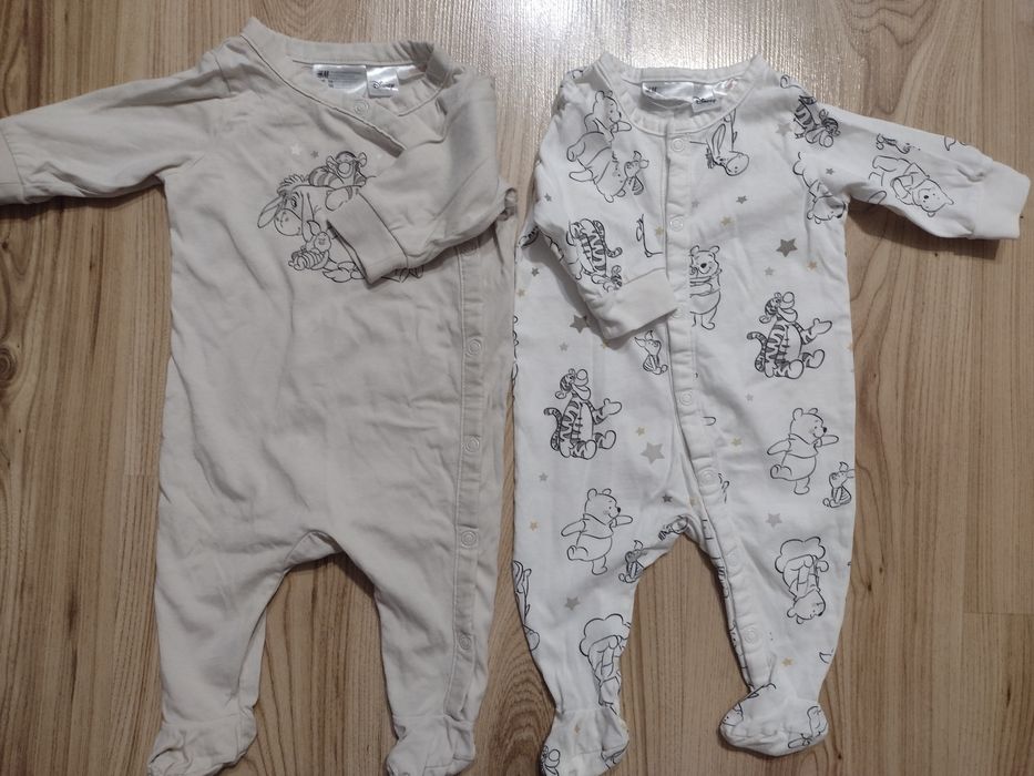 pajacyki/śpiochy z motywem Kubusia Puchatka