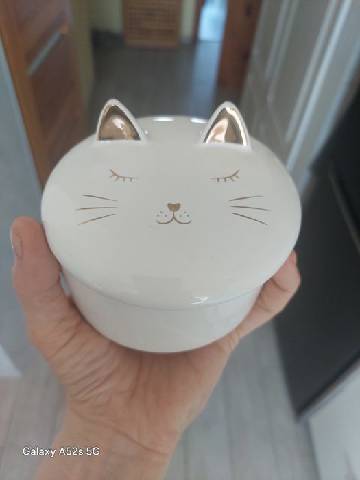 Porcelanowy pojemnik na biżuterię kotek Home & You