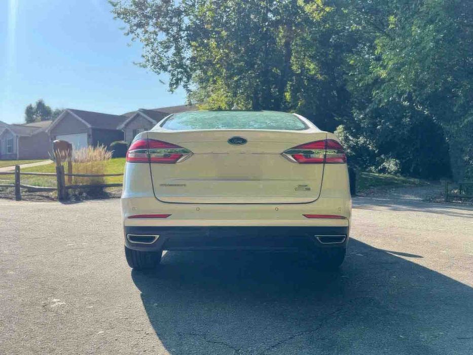 Ford Fusion SE      2019