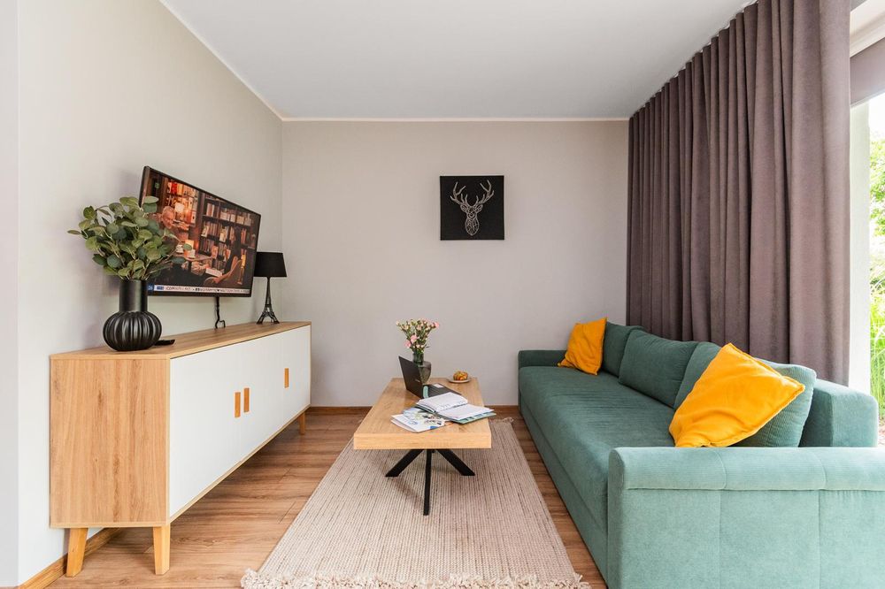 Apartament z tarasem i jaccuzi, wanną i wyjściem na ogród nad morzem w