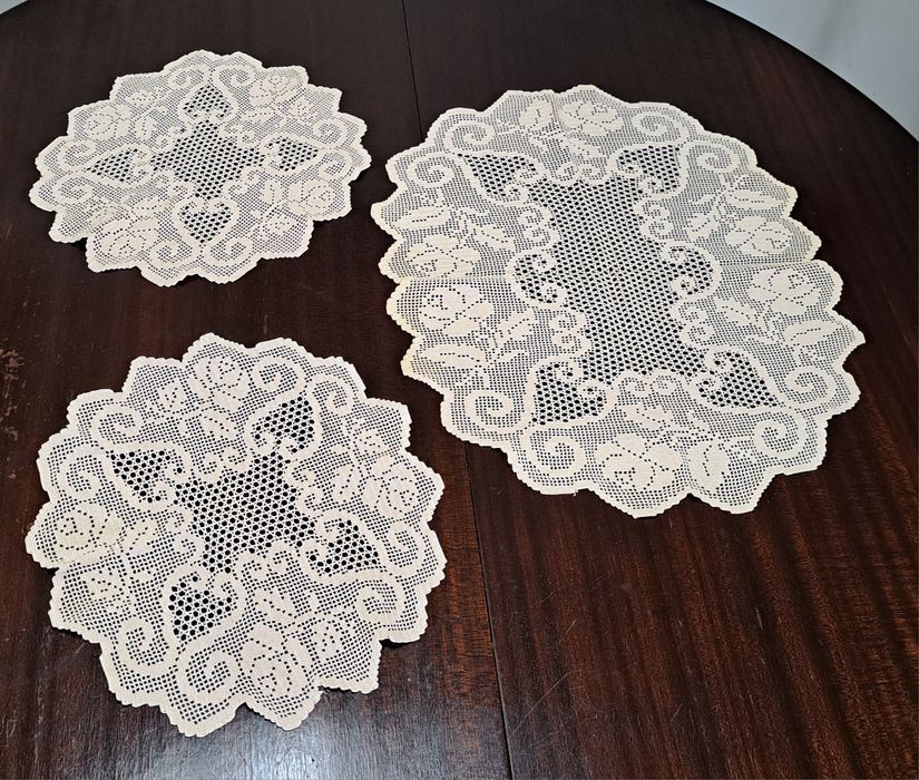 Conjunto 3 naperons croché
