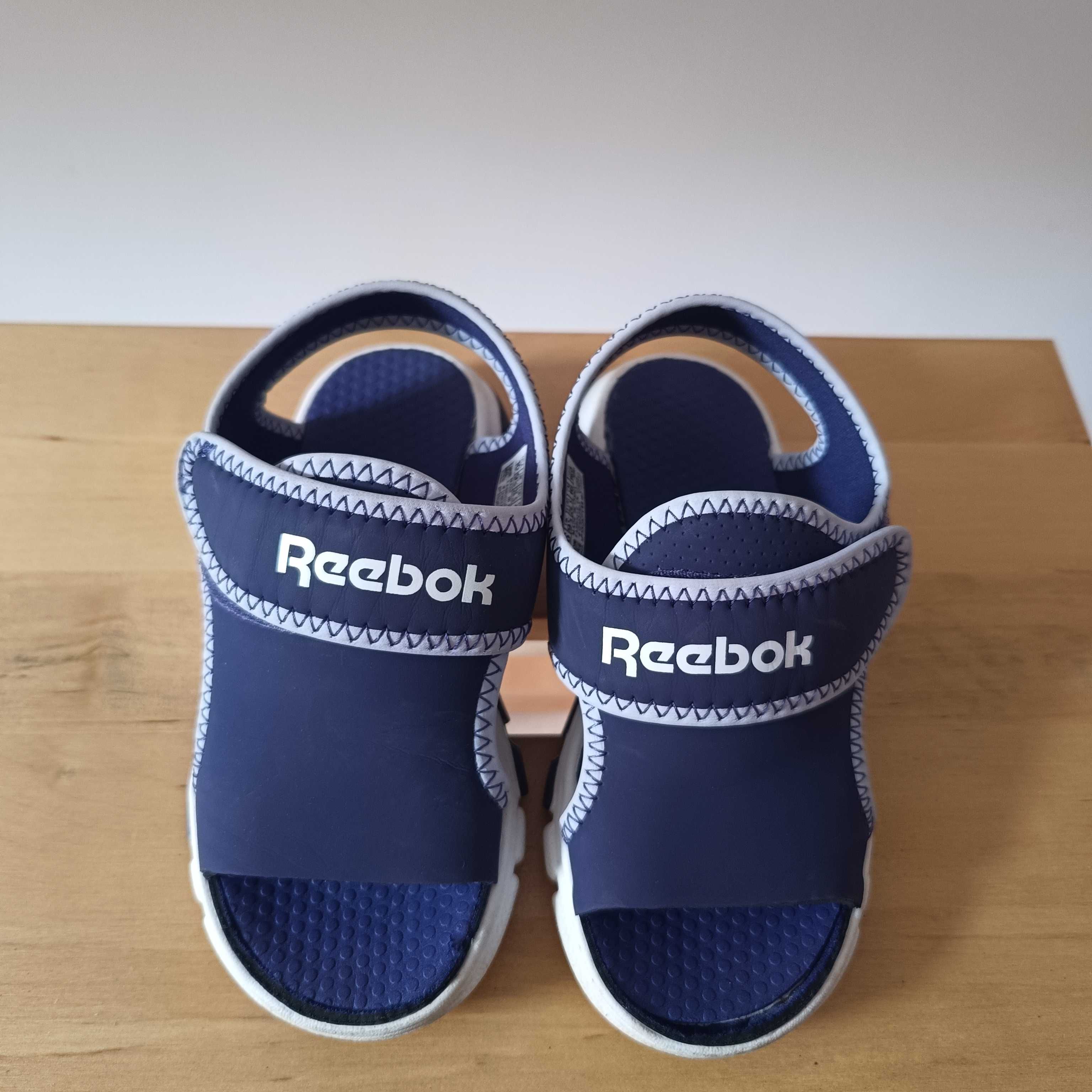 Sandałki Reebok r.26 granatowe