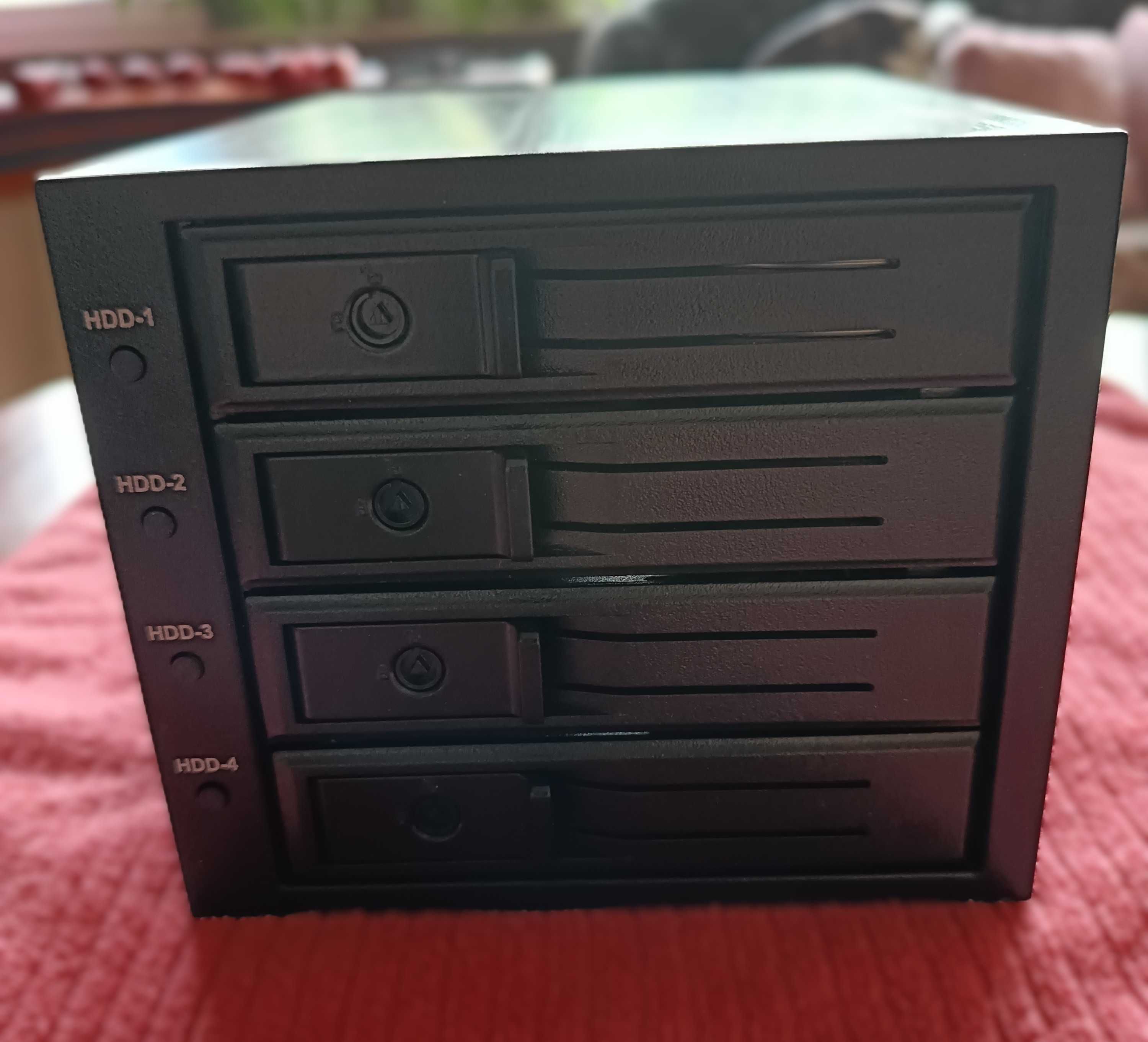 Kieszeń Icy Box IB-564SSK 4x 3.5 HDD w zatoce 3x 5.25 6Gb/s SATA SAS
