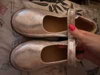 Взуття на дівчинку 34р нове шкіряне