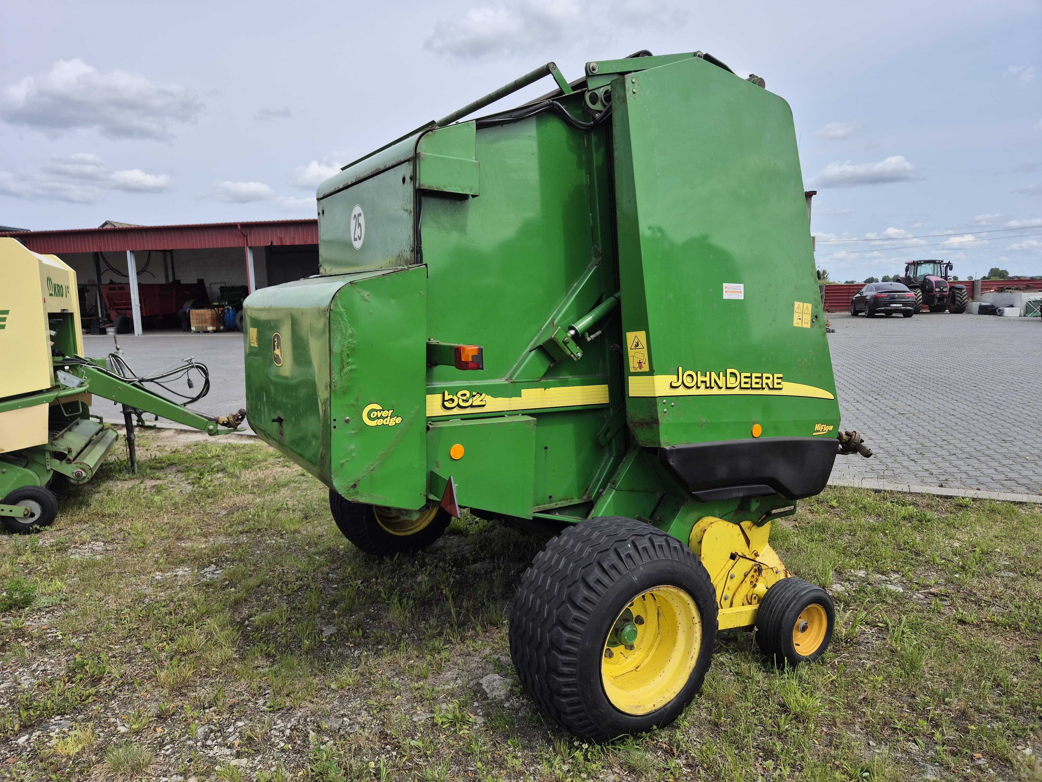 Prasa Rolująca Zmiennokomorowa JohnDeere 582