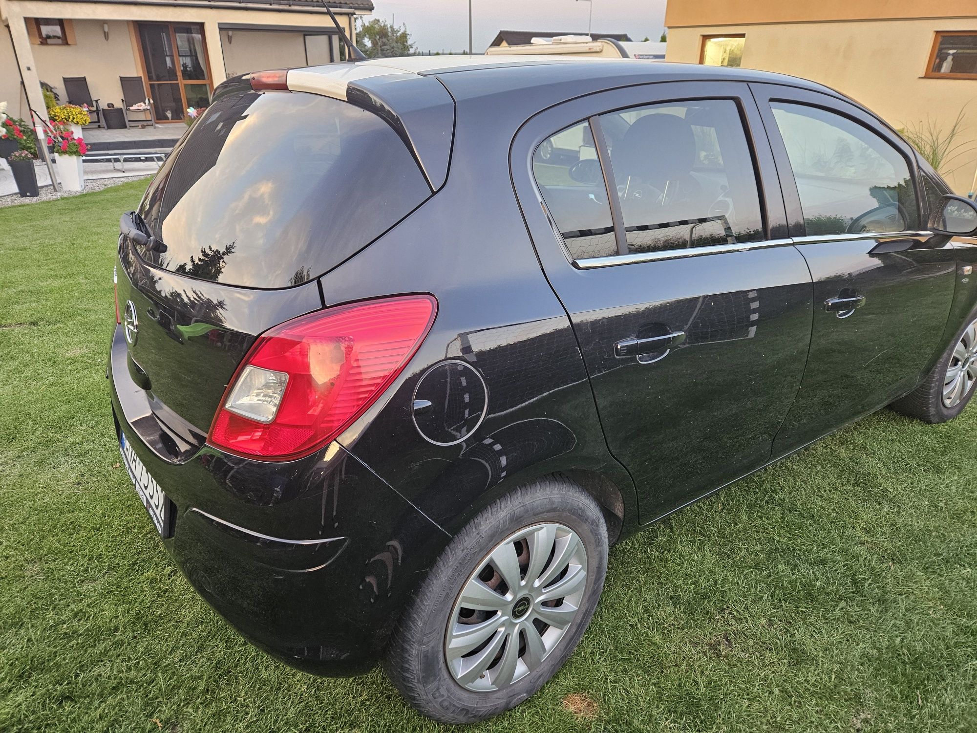 Opel corsa 1,2 ben+gaz, klimatyzacja, wersja poliftowa