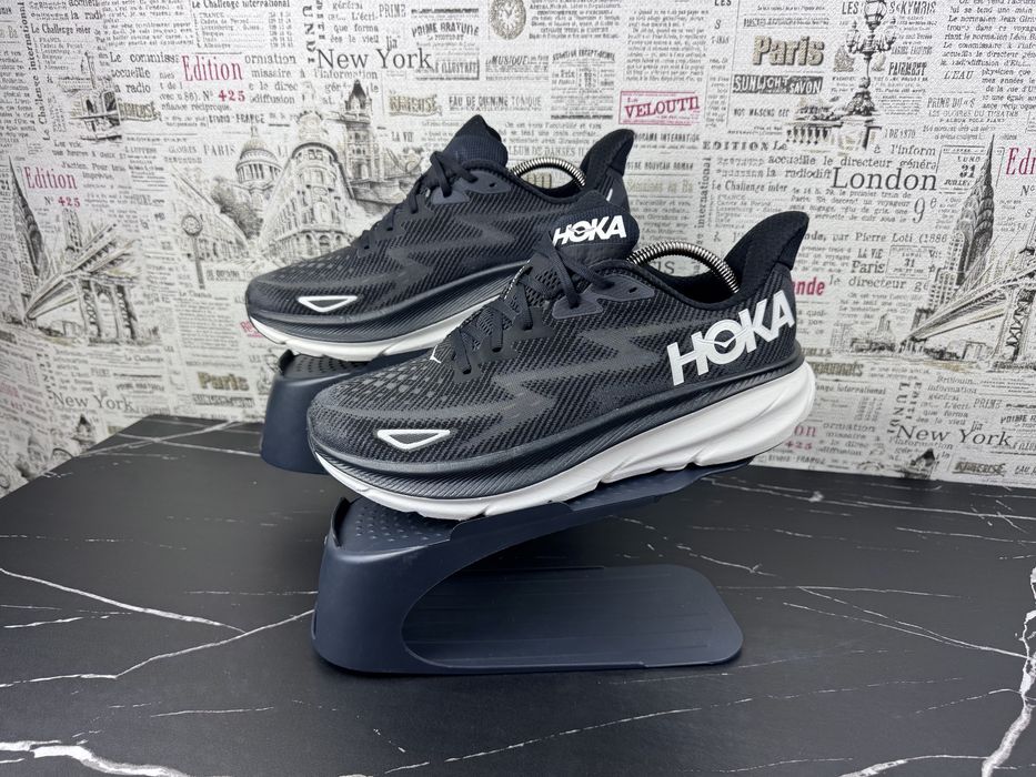 Оригінал Розмір 45 Кросівки Hoka One One Clifton 9 Взуття