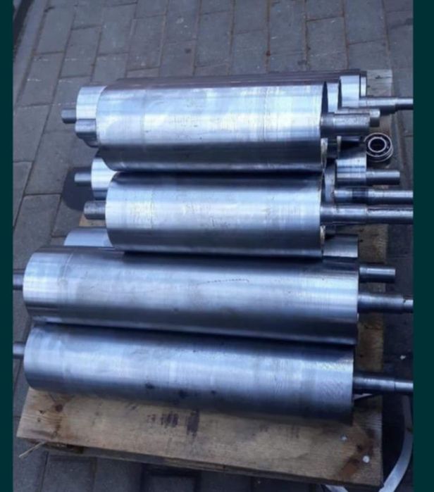 Rolka taśmociągu toczenie