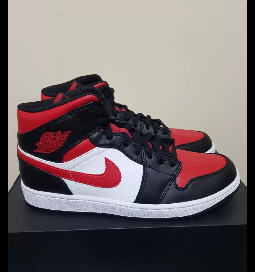 Jordan 1 mid 45 размер  11 us  red black white
