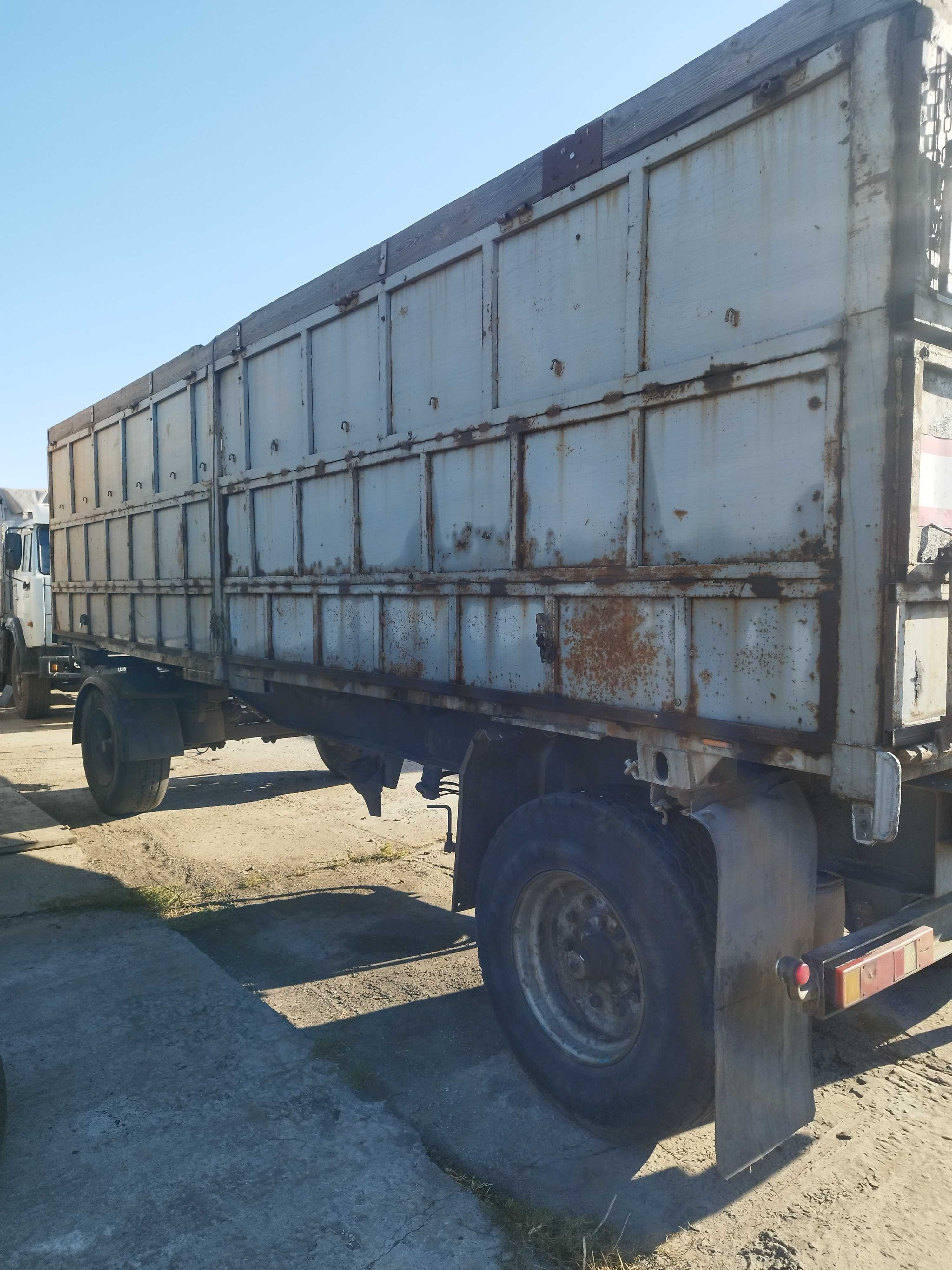Продам прицеп KPONE AZP18