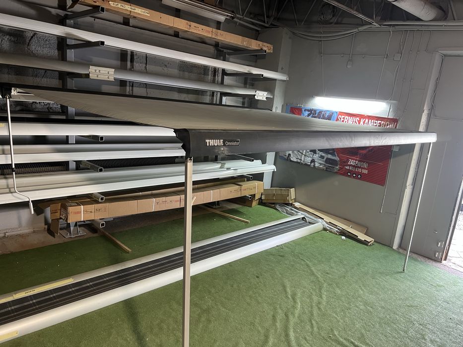 Markiza dachowa Thule, czarna kaseta 3,75m! Piekny stan 2021 rok