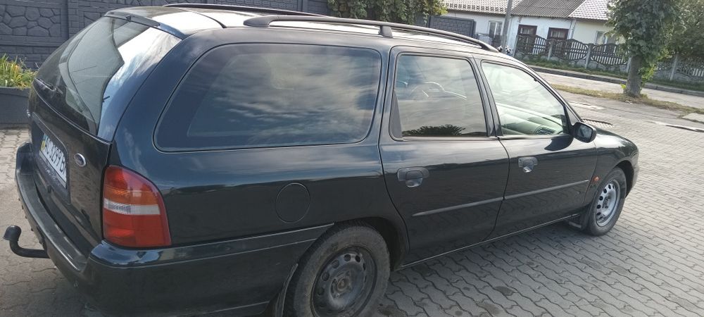 Продам форд мондео 1.