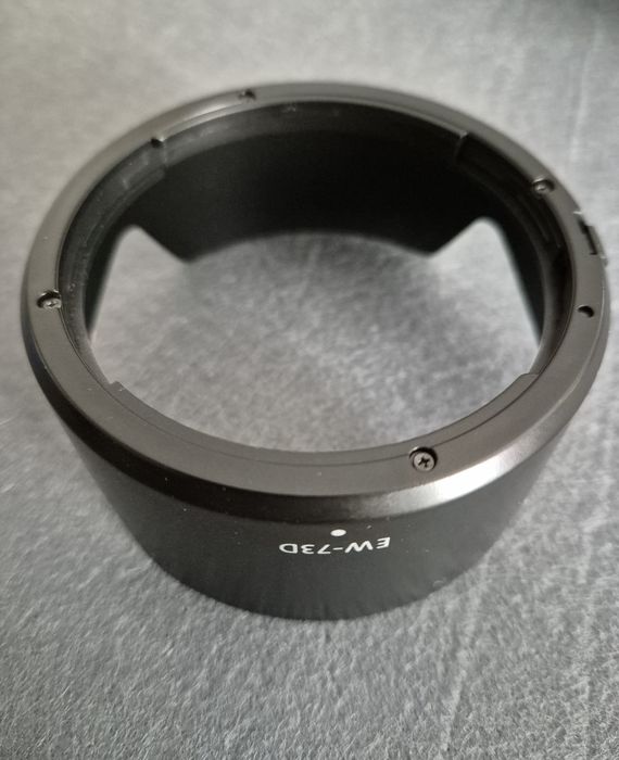 Canon EW-73D Parasol ( p/ Lente EFS 18-135 f/3.5-5.6 OS USM )