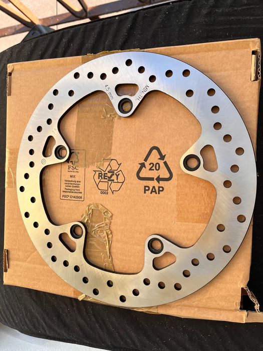 Tarcza hamulcowa  tylna BMW R 1250 R 1200  GS RT R RS