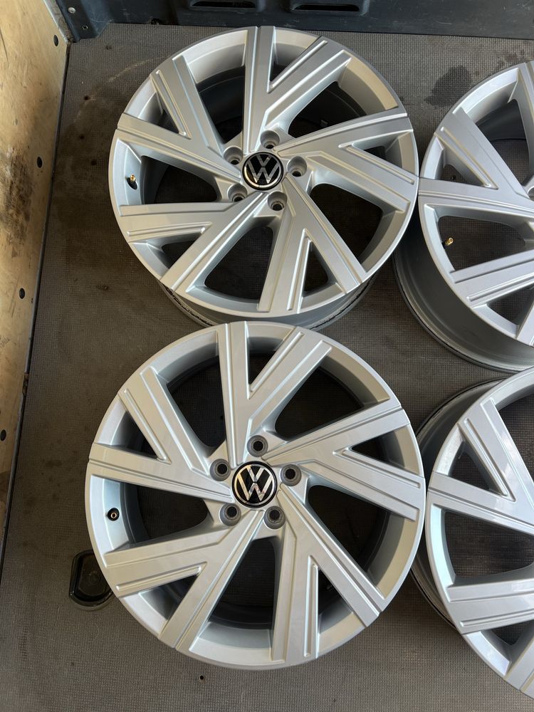 Оригінальні Диски 5 112 R18 Volkswagen Jetta Golf 8 GTI GTD 7 6 5