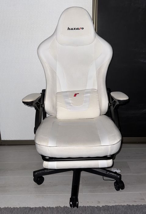 Fotel Gamingowy HUZARO Force 4.7 White RGB