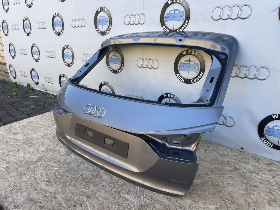 Ляда Спортбек  Ауді Q4 E-Tron Кришка багажника Ку4 Е-Трон