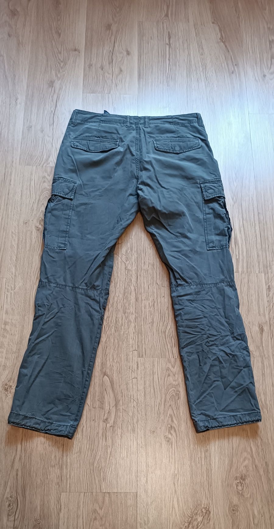 Świetne bojówki firmy H&M L.o.o.g. Rozmiar 33