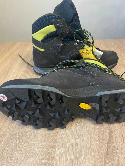 НОВІ черевики Han Wag