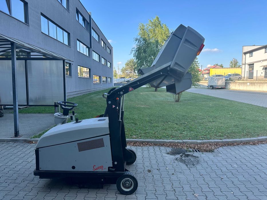 Zamiatarka spalinowa RCM T 1400 TD Top - Faktura VAT 23%