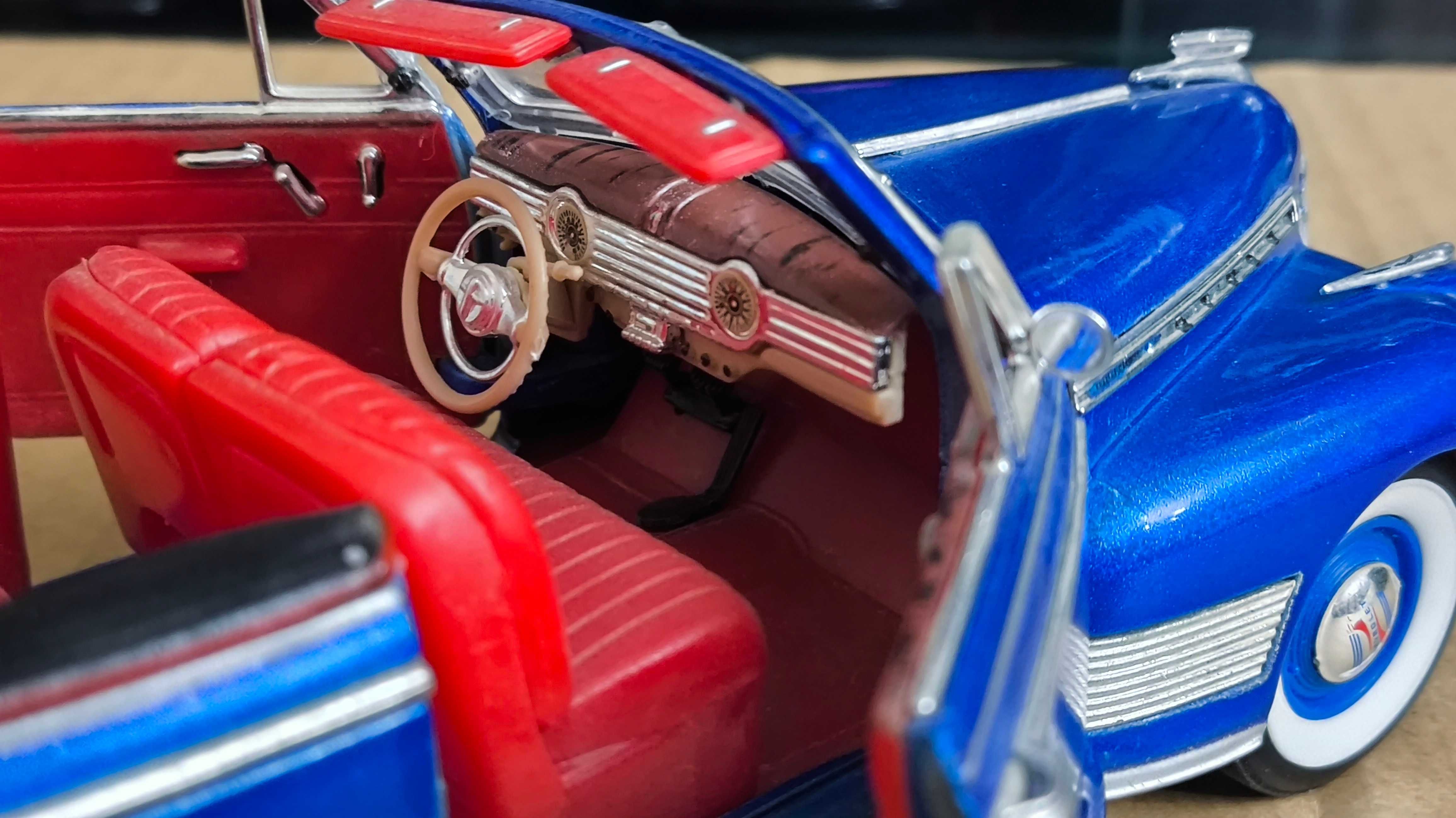 Машинка, модель, іграшка 1/24 Chevrolet 1941 Special Deluxe Maisto
