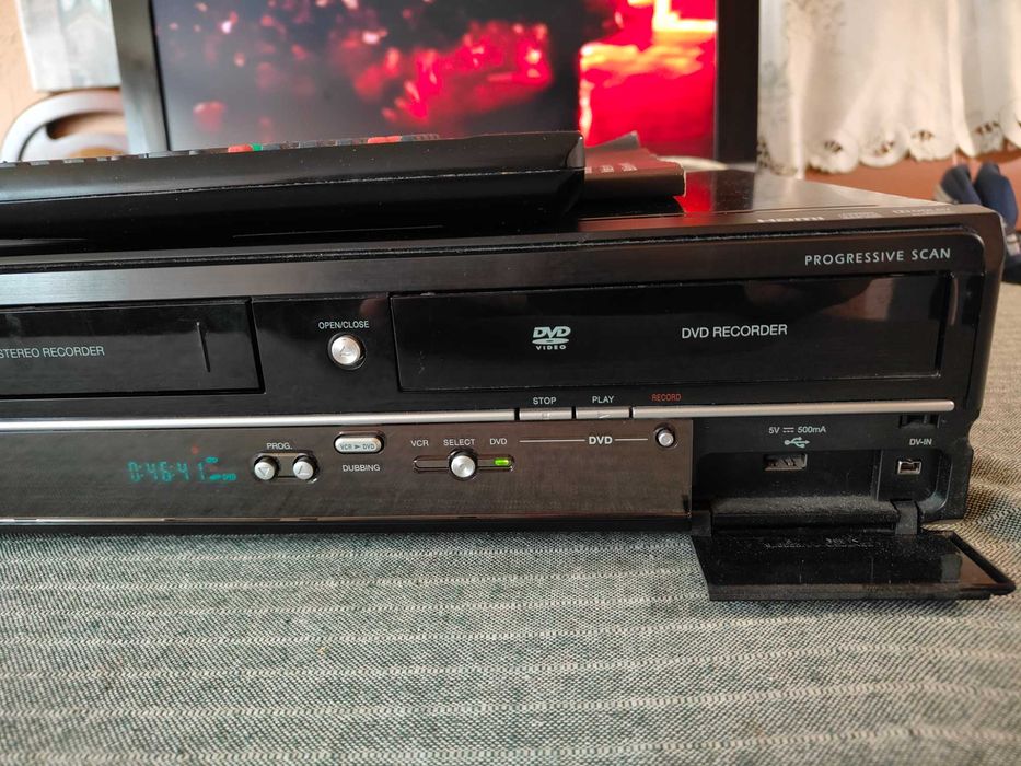 VHS Na DVD Combo Nagrywarka MEDION (Funai) HDMI MD83425