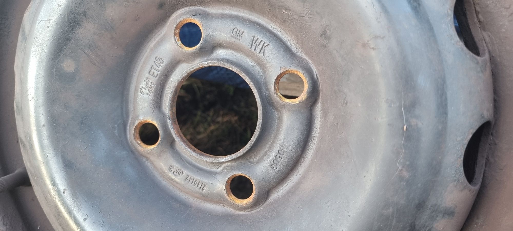 Felgi 14" 4x100 z oponami
