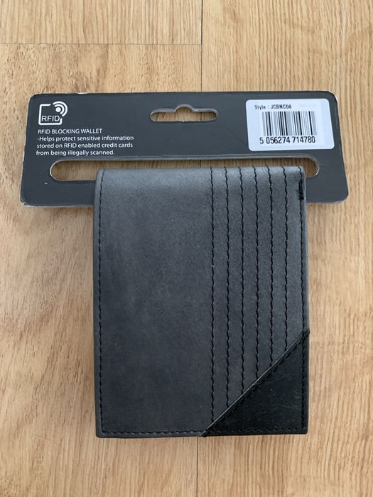 JCB skorzany portfel z ochrona kart