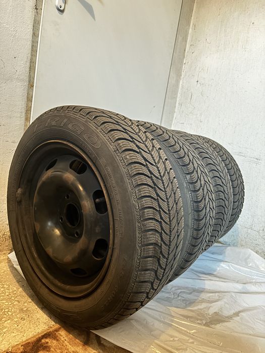 Koła Felgi stalowe Opony zimowe Dębica Frigo 85/60 R15