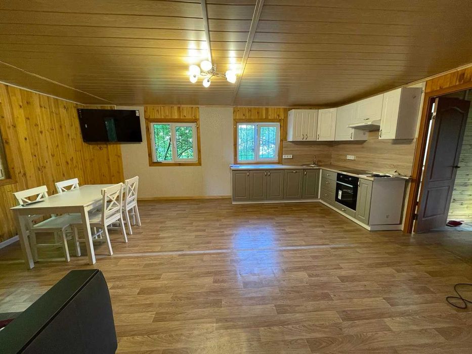 Будиночок на Русанівських садах